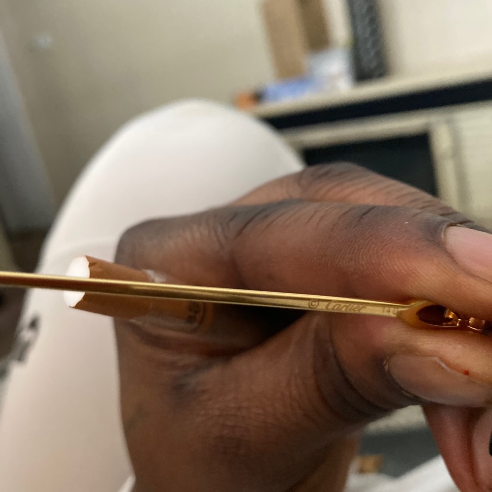 H - Picture 13 of 16